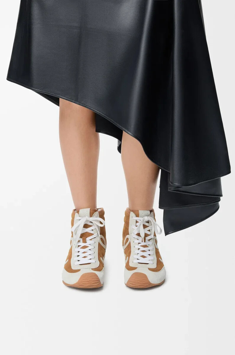 baskets montantes ballet runner 2.0 en daim et peau lainée beigeblanc