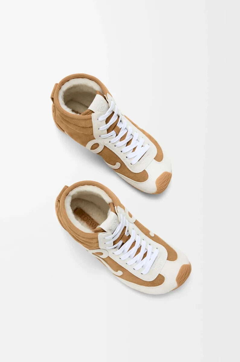 baskets montantes ballet runner 2.0 en daim et peau lainée beigeblanc