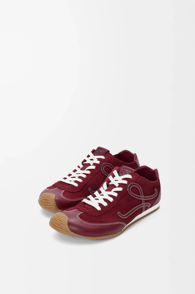 ballerine runner 2.0 non doublée en daim et veau tanné végétal bordeaux