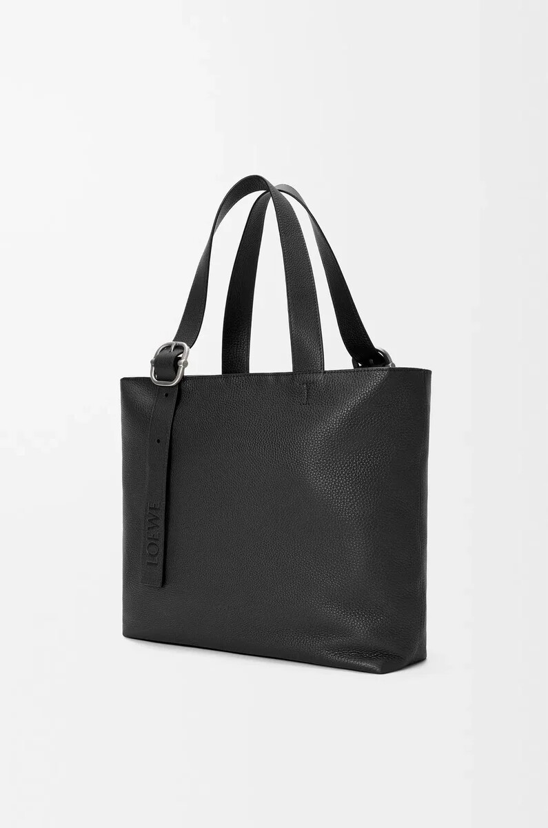 sac cabas zippé loop en cuir de veau souple grainé noir