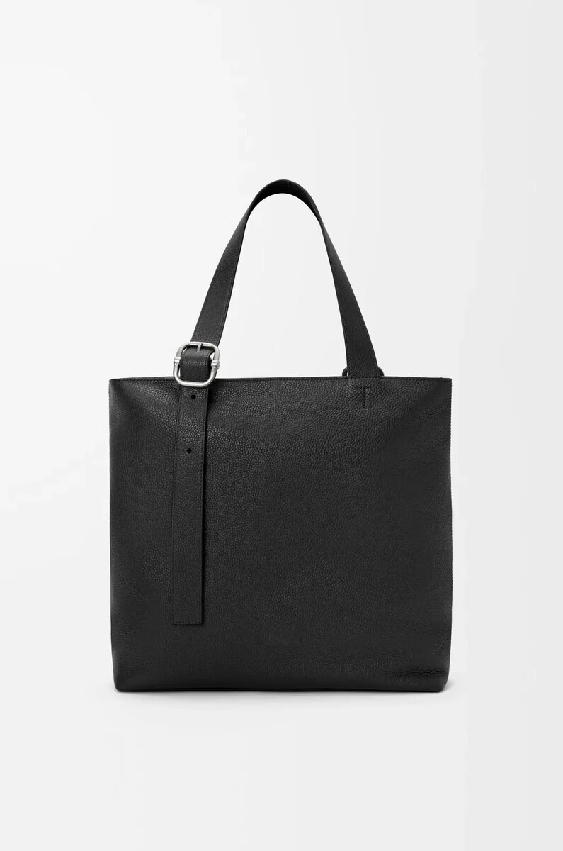 sac cabas zippé loop en cuir de veau souple grainé noir