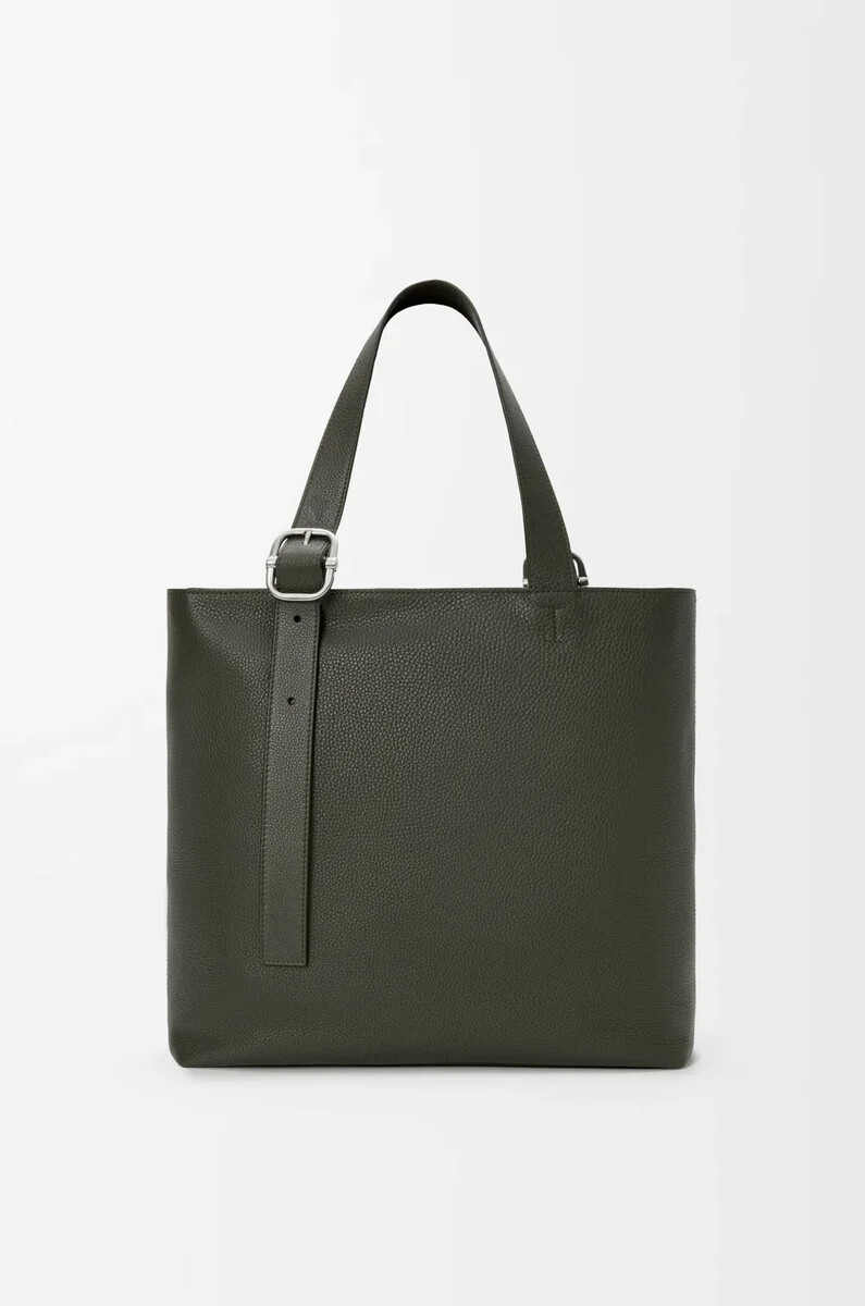 sac cabas zippé à boucle en cuir de veau souple grainé kaki foncé