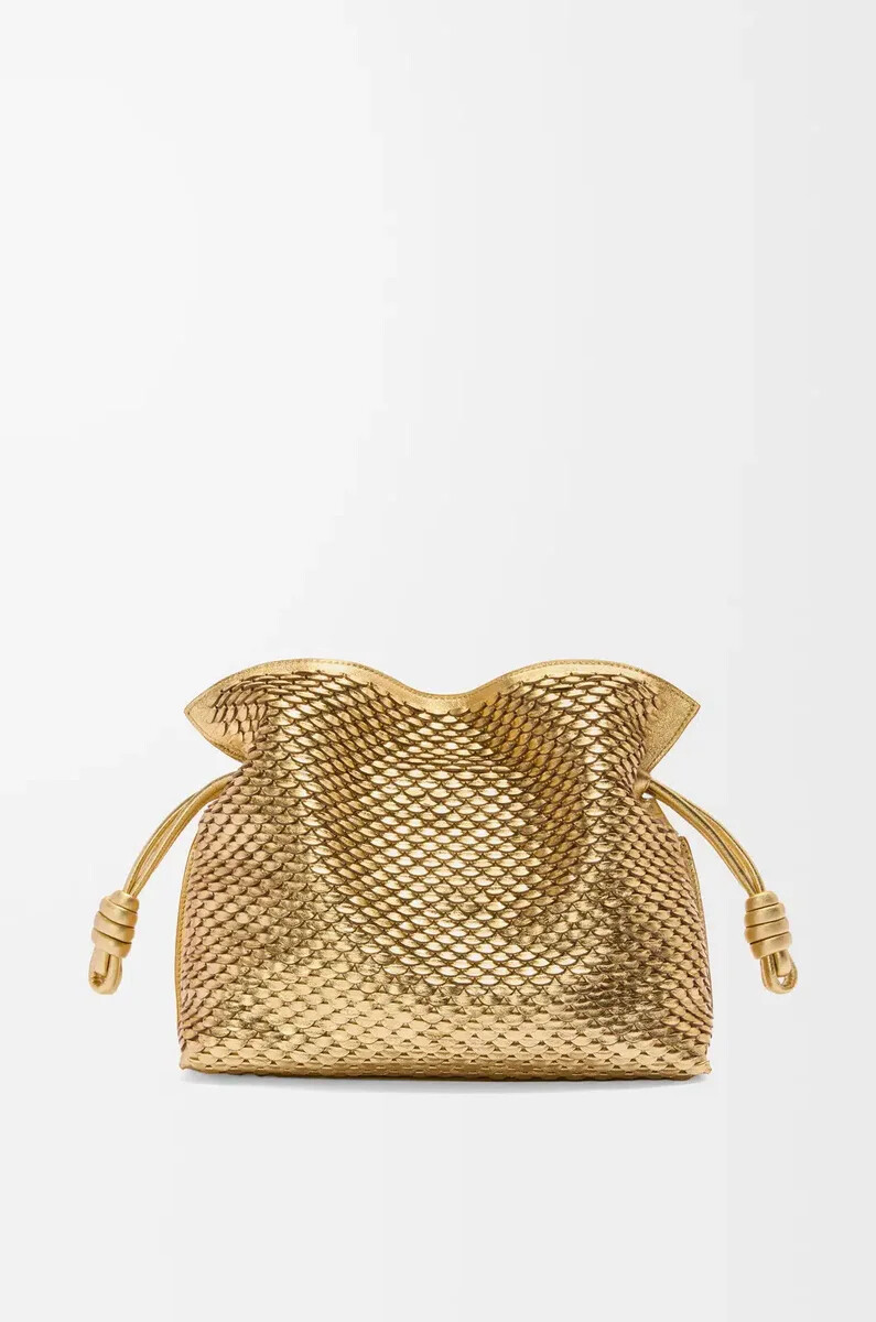 pochette flamenco moyenne en agneau laminé doré