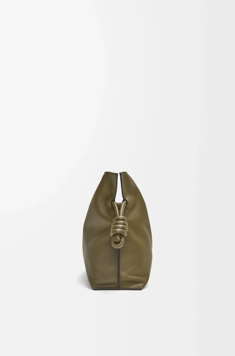 pochette flamenco moyenne en cuir de veau nappa kaki foncé