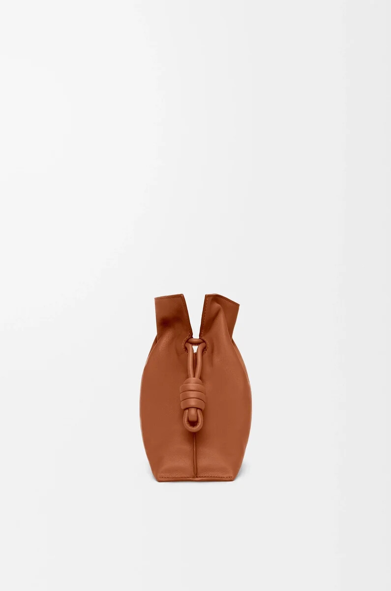 pochette flamenco moyenne en cuir de veau nappa écureuil