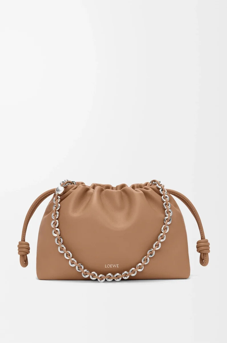 sac à main flamenco moyen en cuir dagneau nappa souple couleur moka