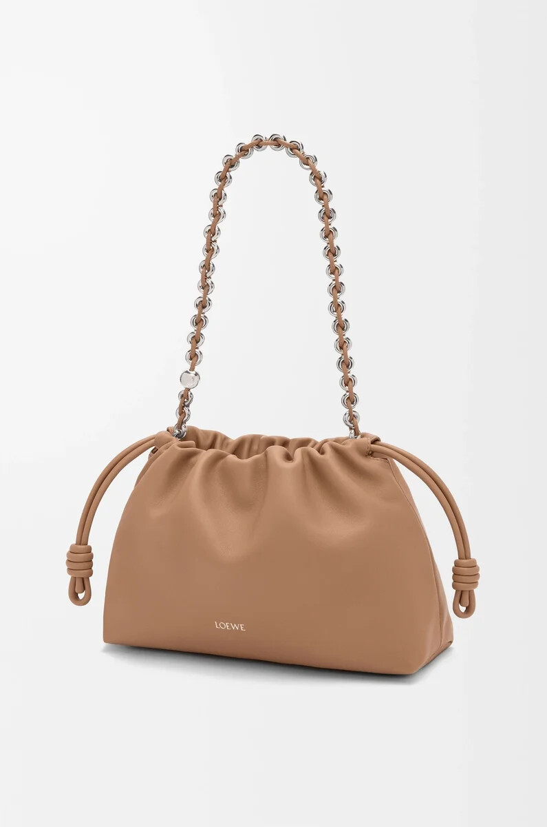 sac à main flamenco moyen en cuir dagneau nappa souple couleur moka