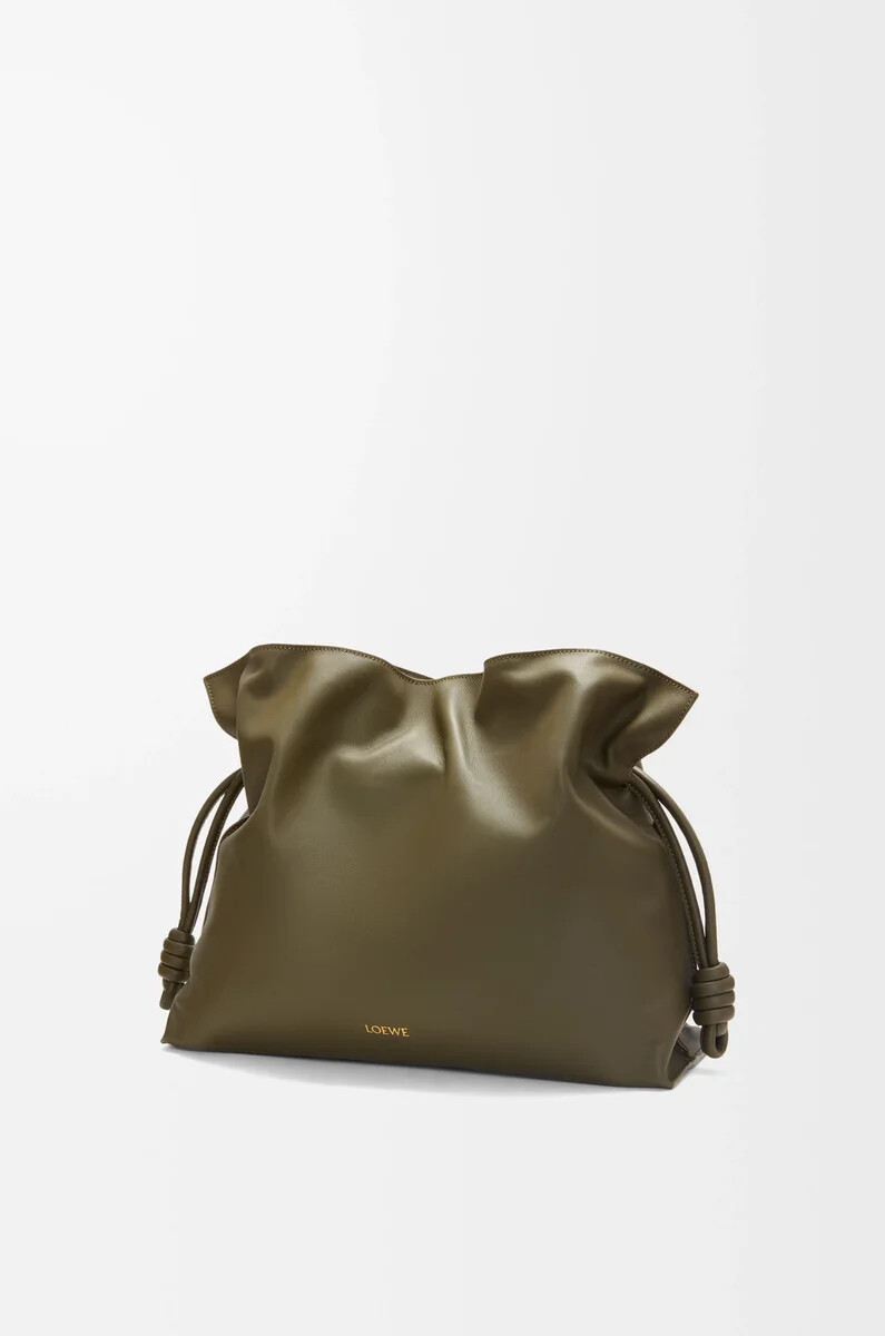 grande pochette flamenco en cuir de veau nappa kaki foncé