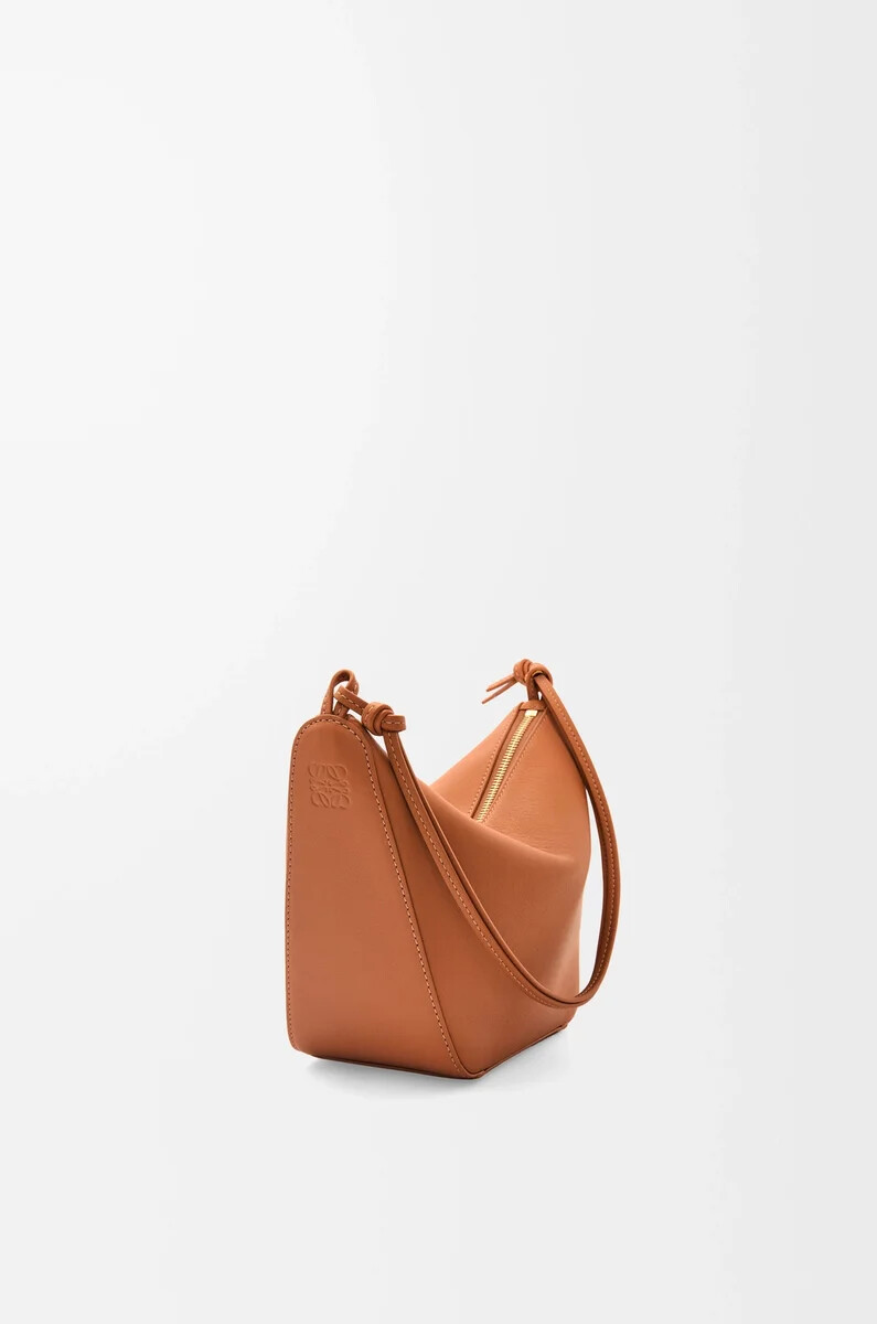 mini hamac hobo en cuir de veau classique couleur fauve