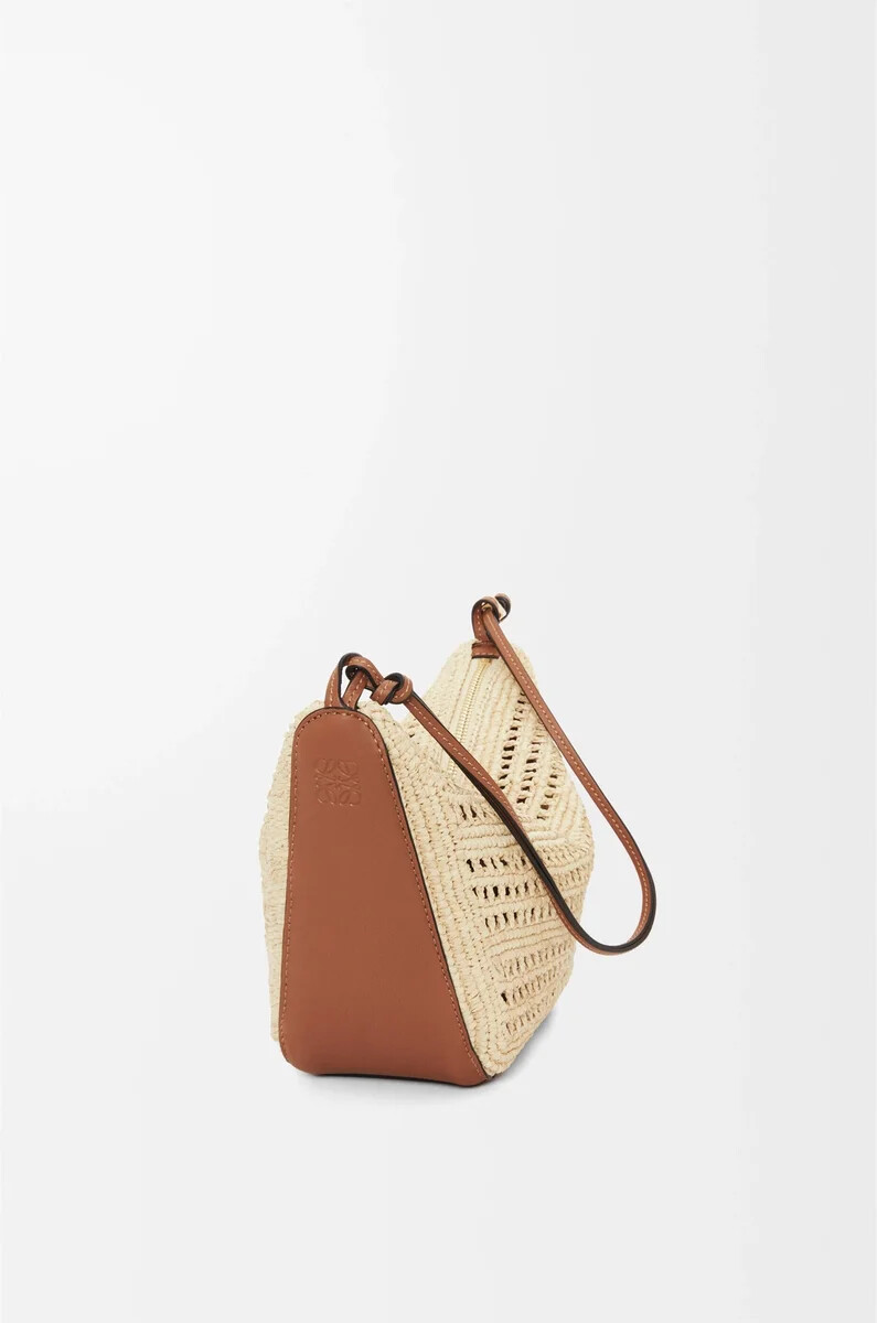 mini hamac hobo en raphia et cuir de veau coloris tannaturel