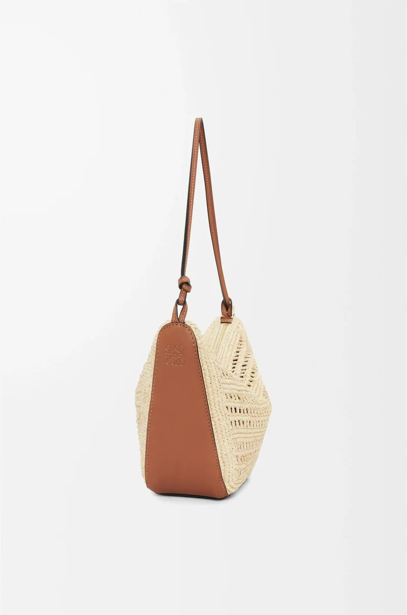 mini hamac hobo en raphia et cuir de veau coloris tannaturel