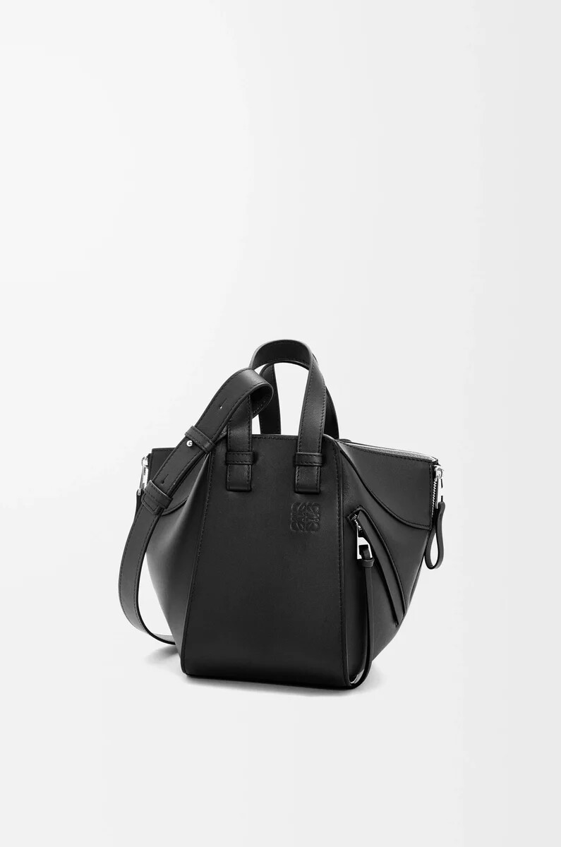 sac à hamac compact en cuir de veau noir classique