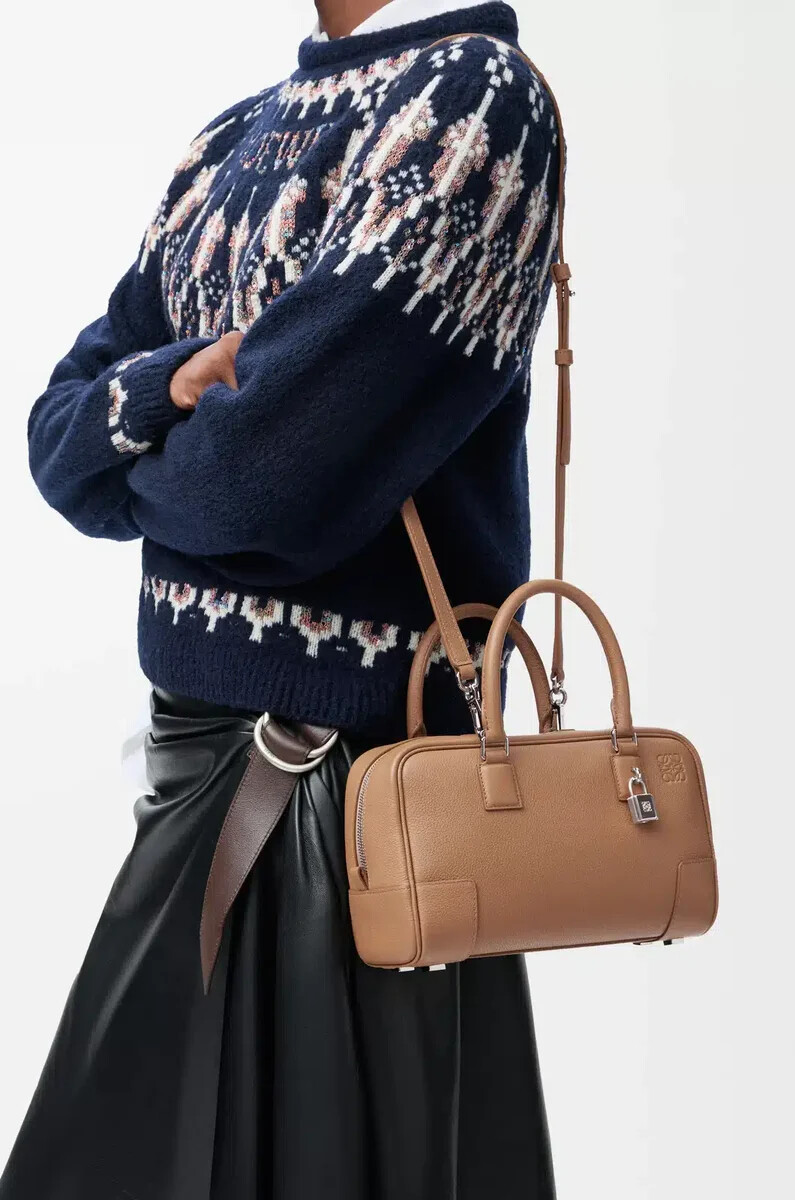 sac amazona 23 en cuir de veau grainé souple couleur moka