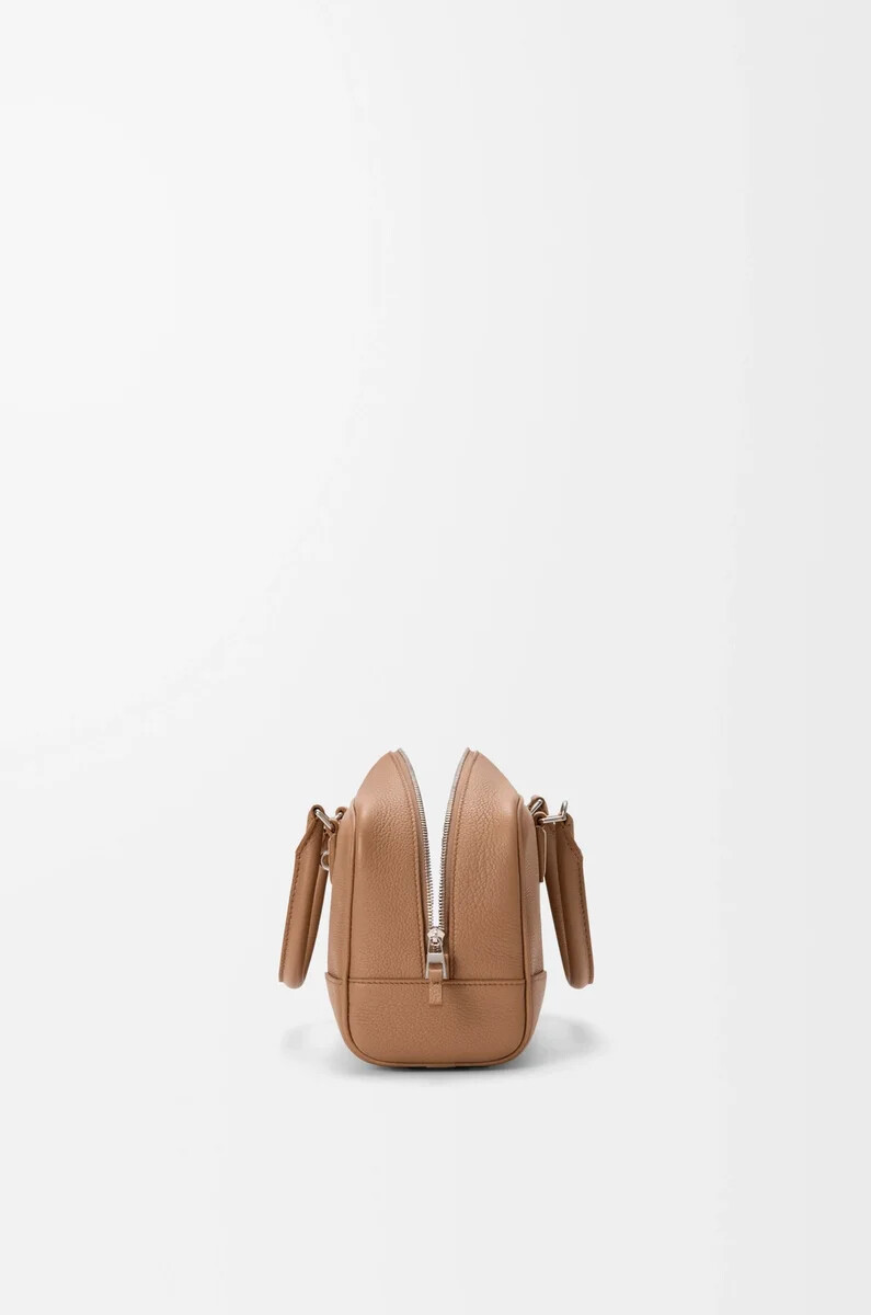 sac amazona 23 en cuir de veau grainé souple couleur moka