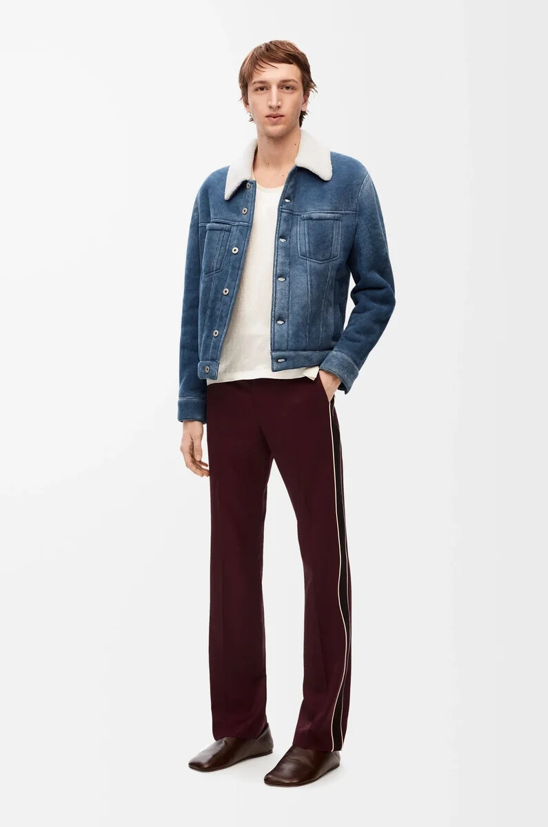 veste en peau lainée blanchebleu indigo