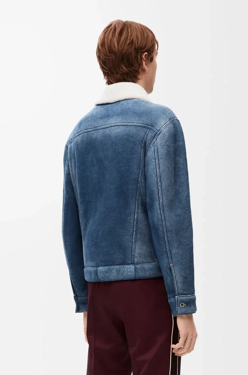 veste en peau lainée blanchebleu indigo