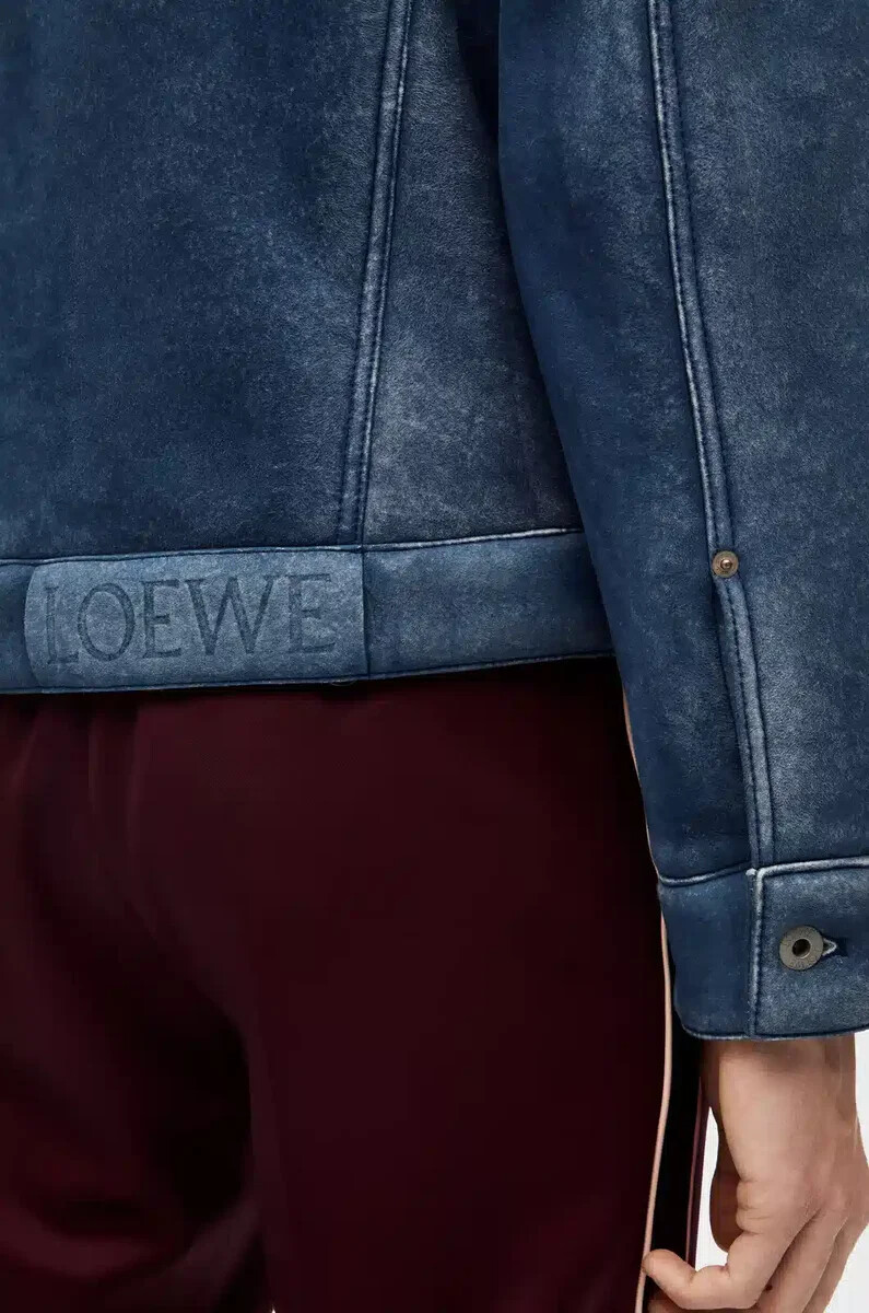veste en peau lainée blanchebleu indigo