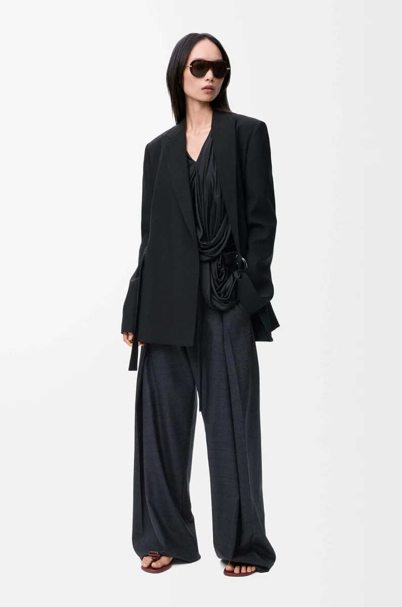veste drapée en laine noire