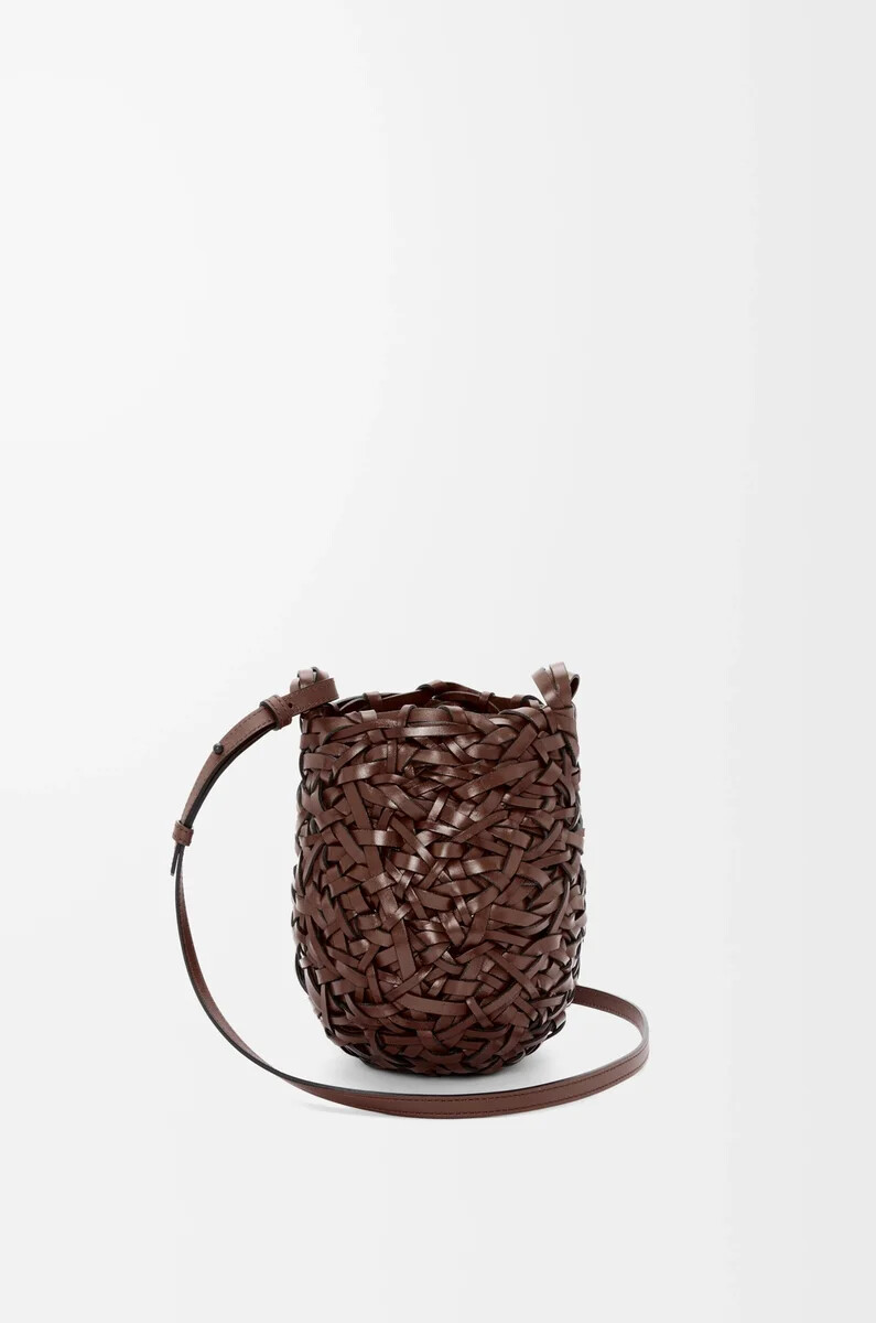 petit sac panier nest en cuir de veau couleur châtaigne
