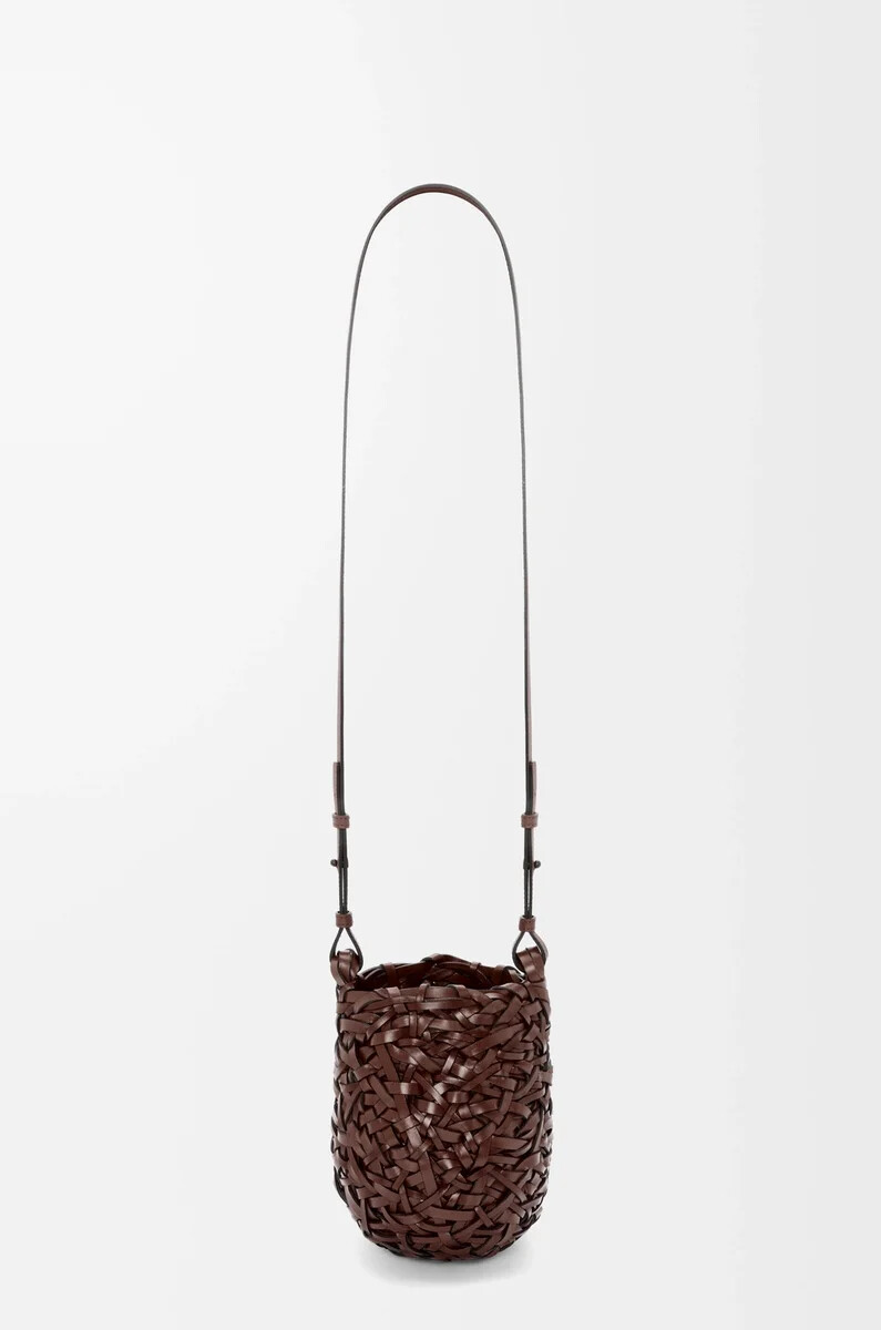 petit sac panier nest en cuir de veau couleur châtaigne