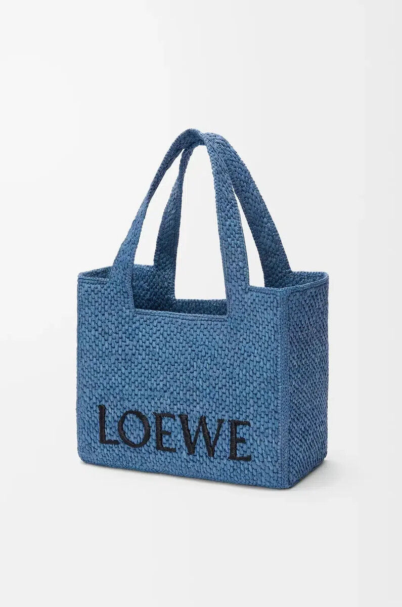 sac cabas loewe font moyen en raphia bleu clair