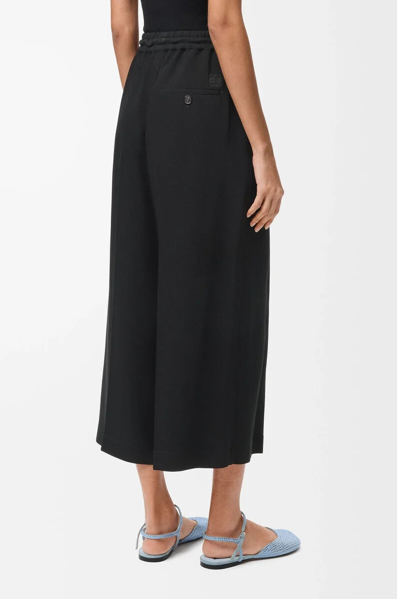 pantalon court en viscose stretch noire