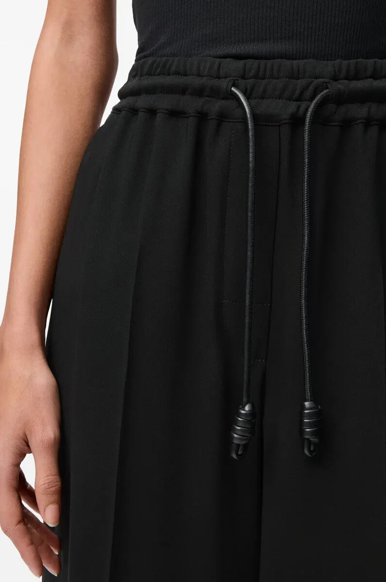 pantalon court en viscose stretch noire