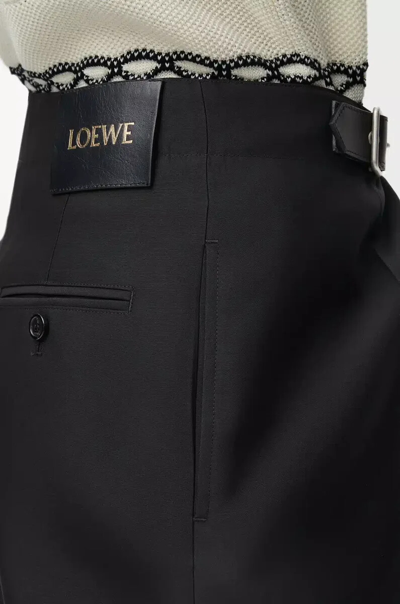 pantalon ceinturé en laine et soie noire