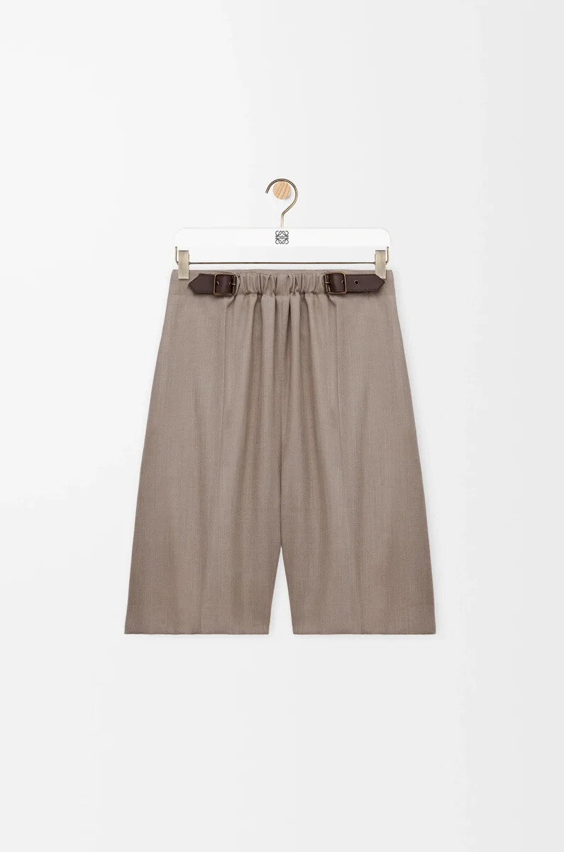 short ceinturé en laine beige chiné