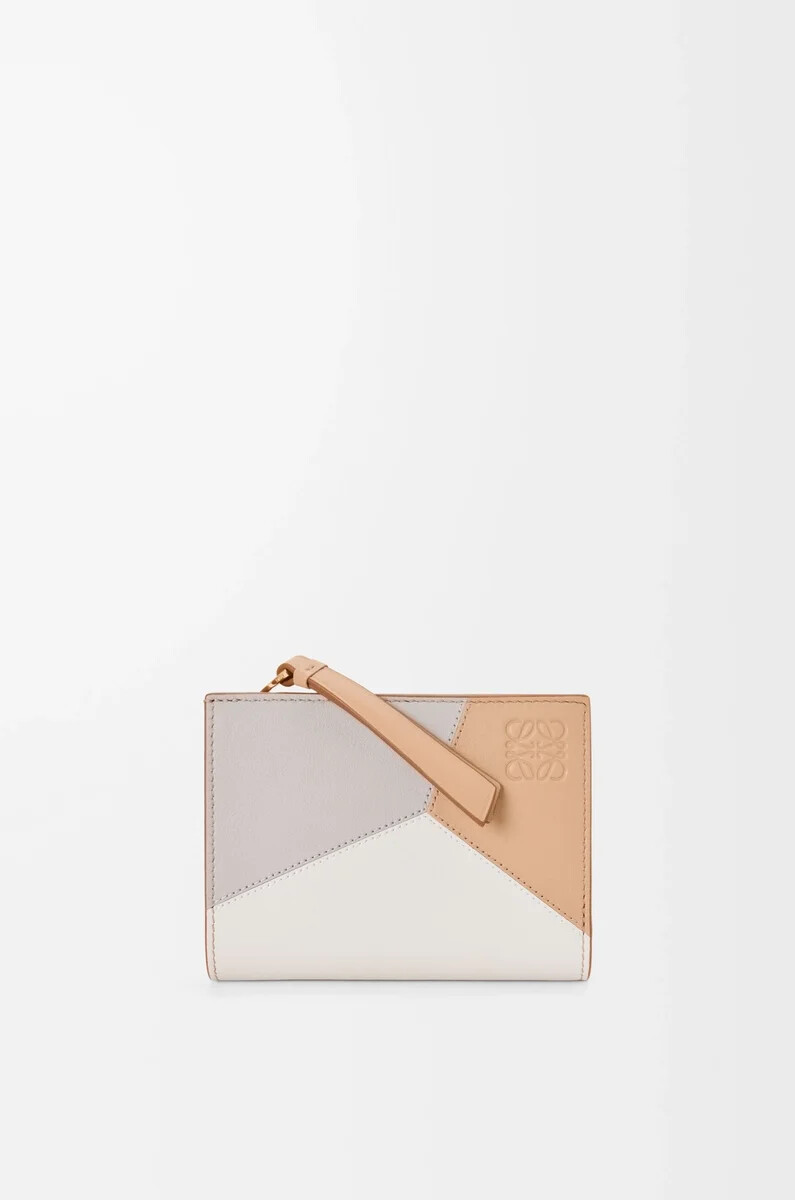 portefeuille compact puzzle en cuir de veau classique ghostbeige soyeux