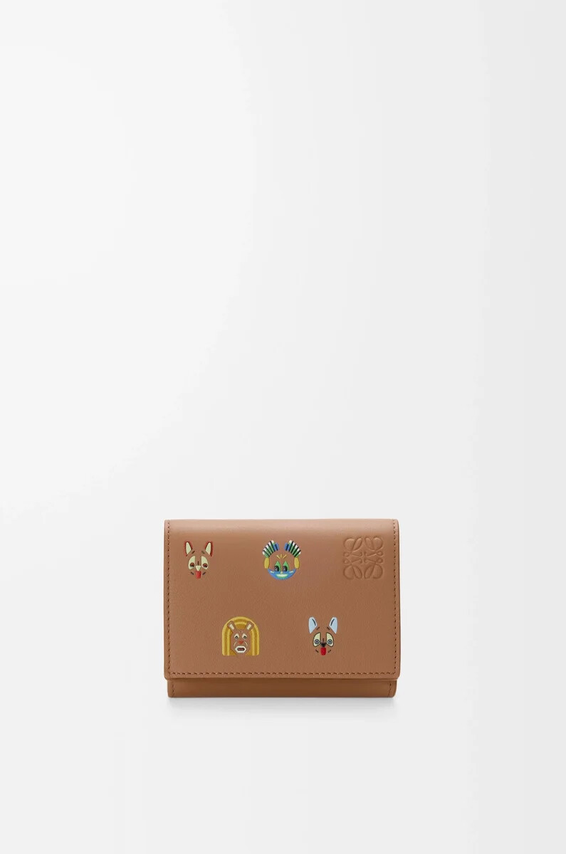 portefeuille trois volets cats en cuir de veau classique couleur moka