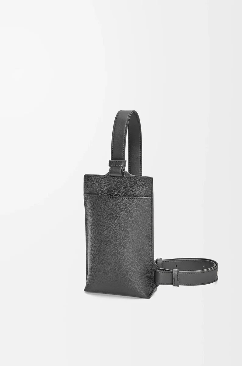 poche verticale en t en cuir de veau grainé souple anthracite
