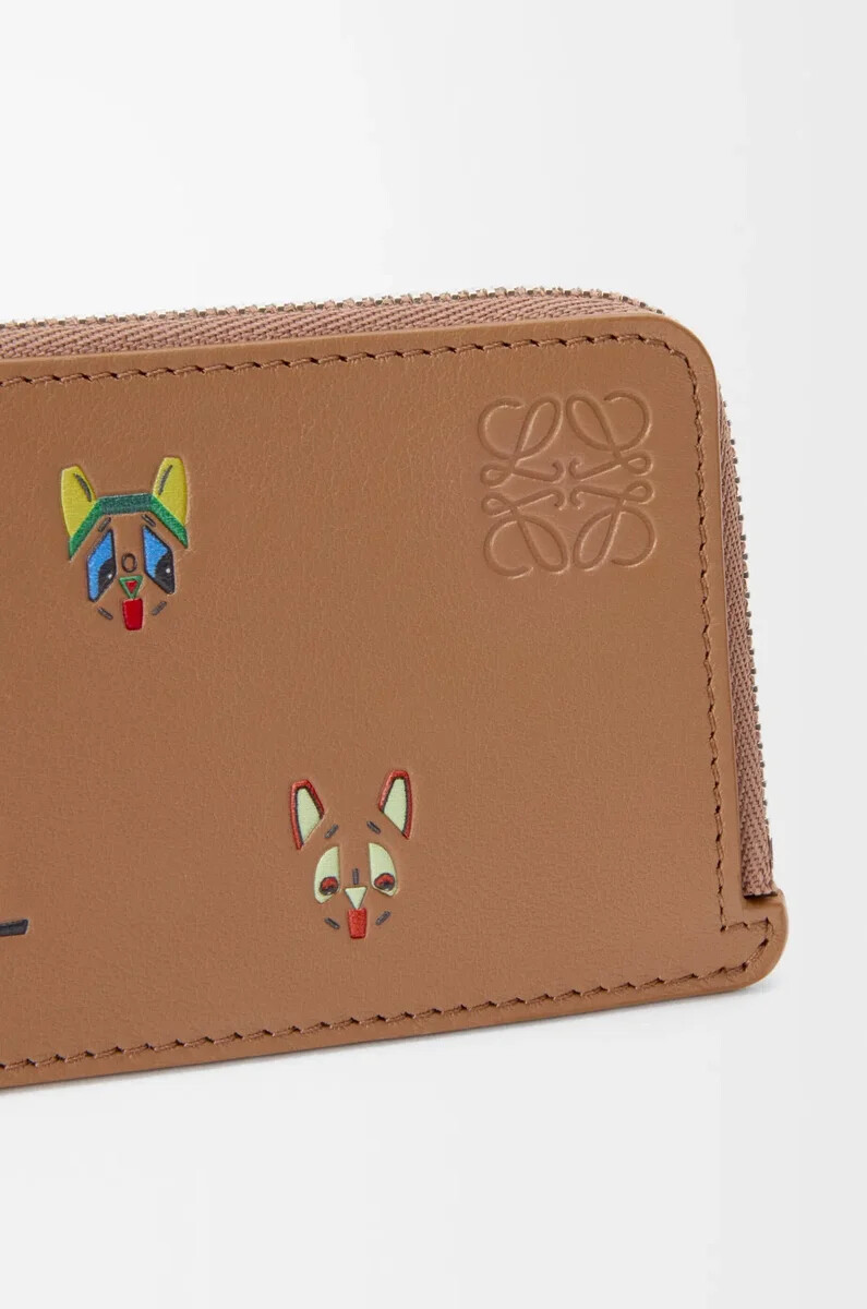 porte-cartes à motifs de chats en cuir de veau classique couleur moka