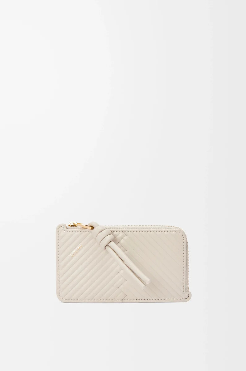 porte-cartes knot en cuir de veau nappa brillant couleur avoine claire
