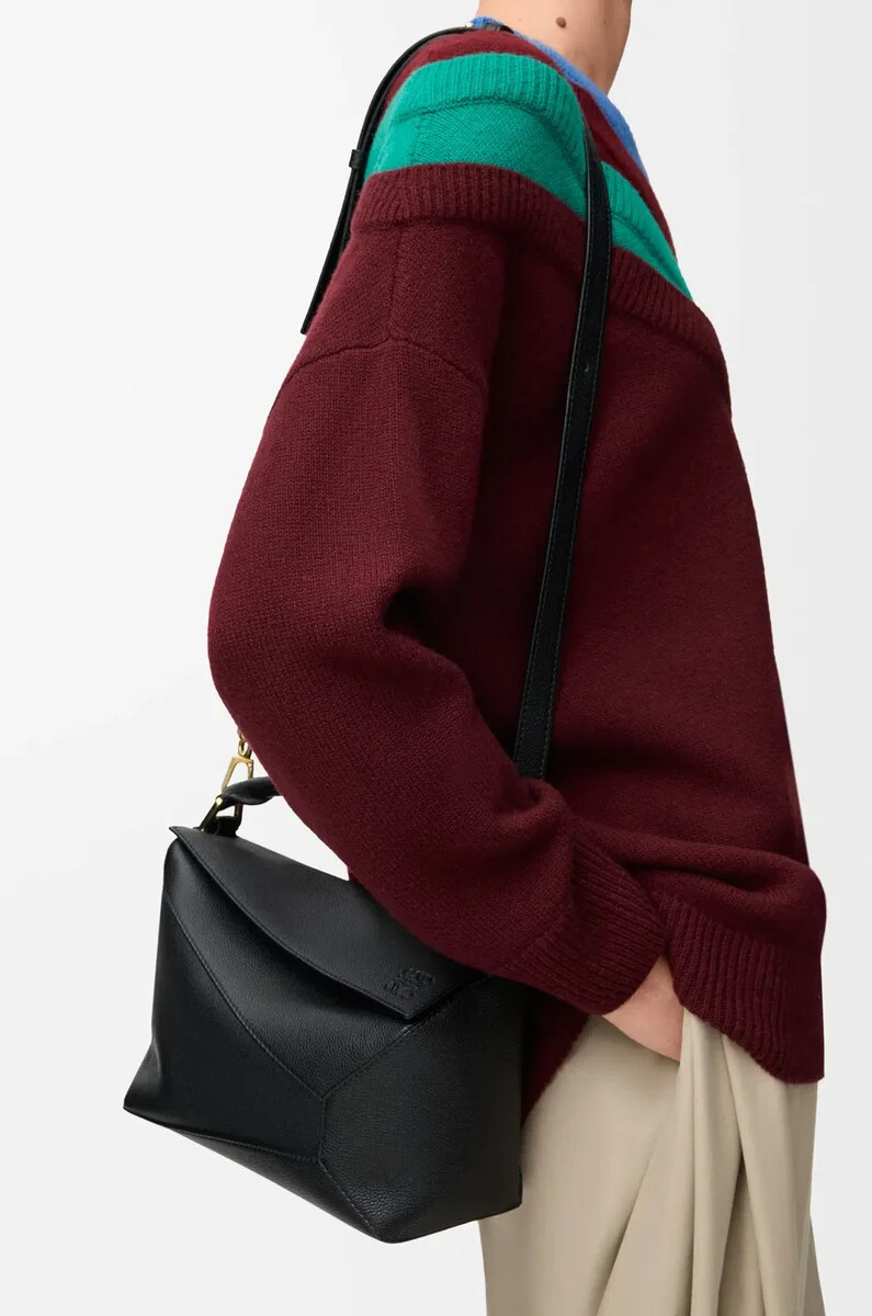 petit sac puzzle edge en cuir de veau grainé souple noir