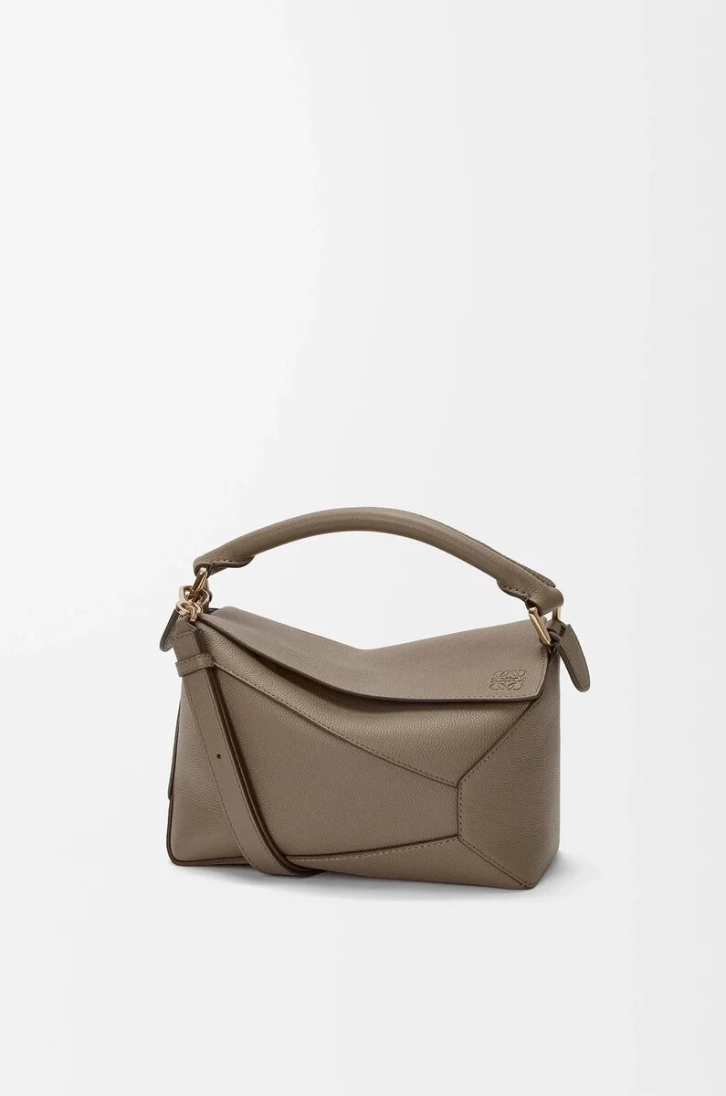 petit sac puzzle edge en cuir de veau grainé souple taupe