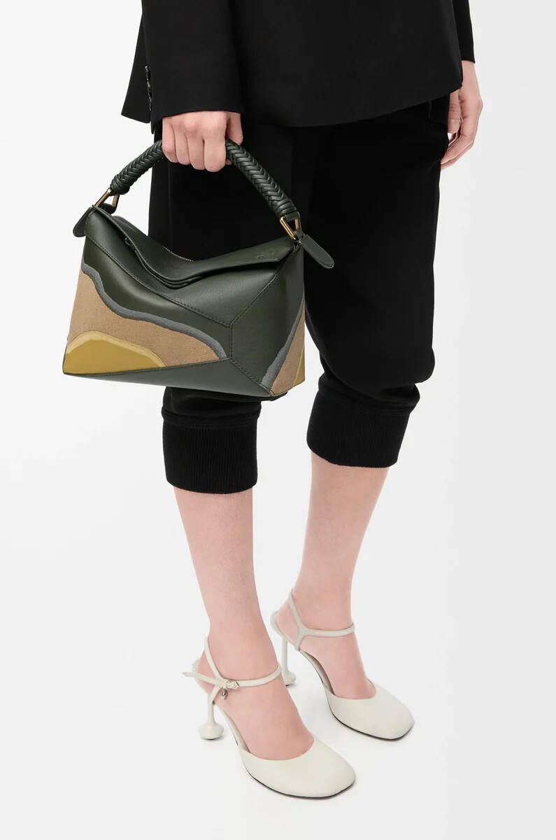 petit sac puzzle edge landscape en cuir de veau nappa vert bouteilleocre