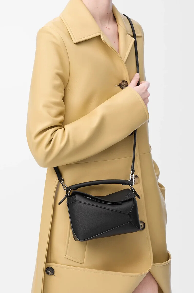 sac mini puzzle edge en cuir de veau noir classique