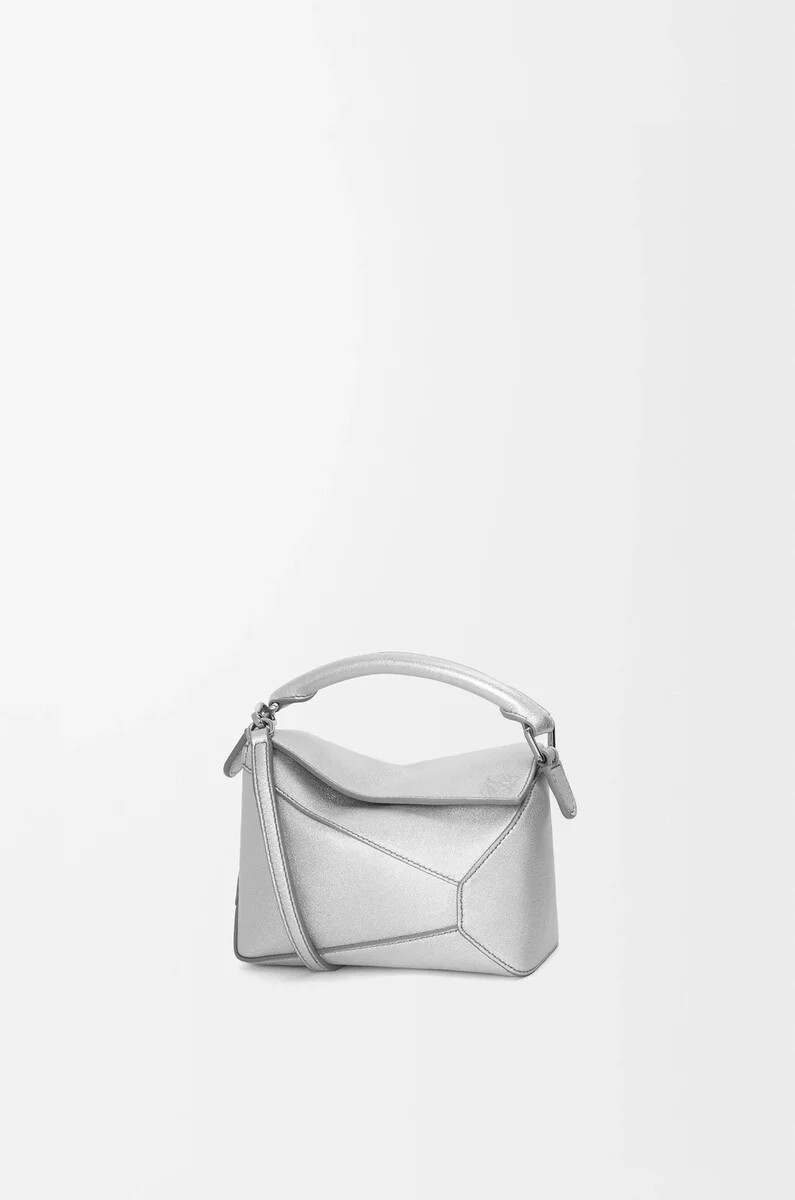 sac mini puzzle edge en cuir dagneau laminé argenté