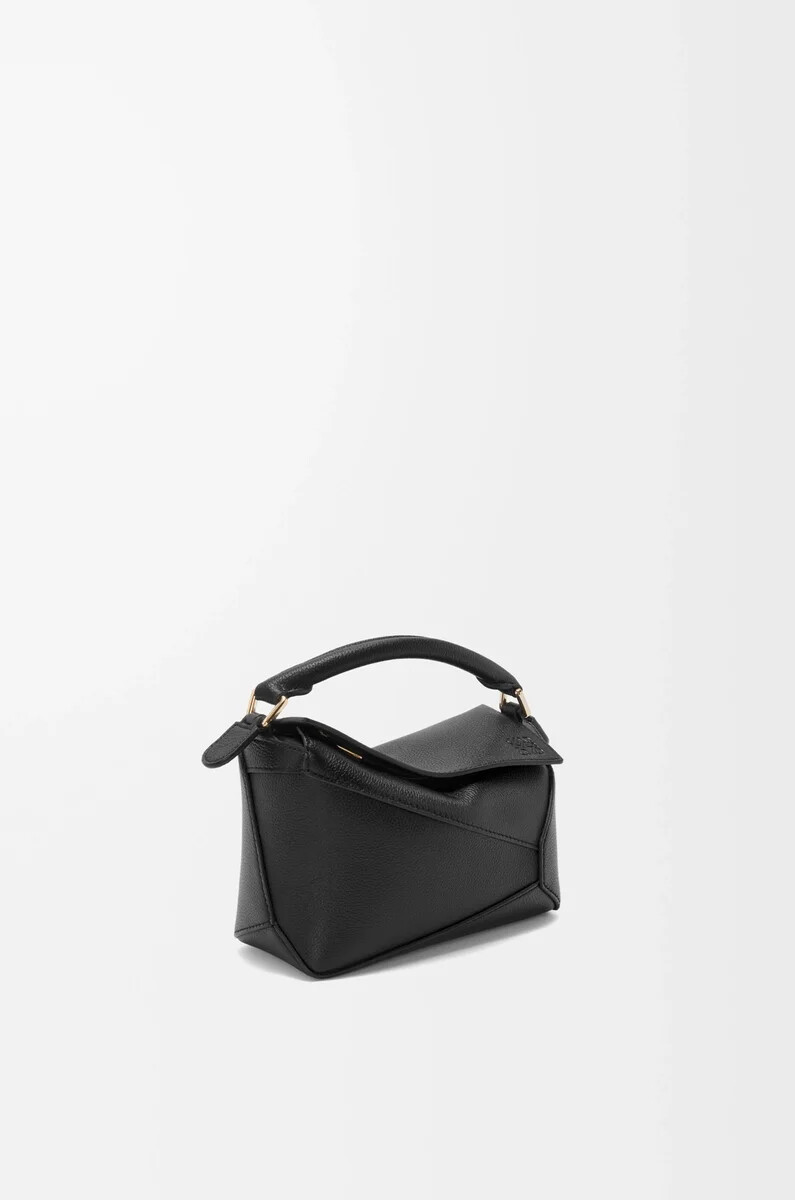 sac mini puzzle edge en cuir de veau grainé souple noir