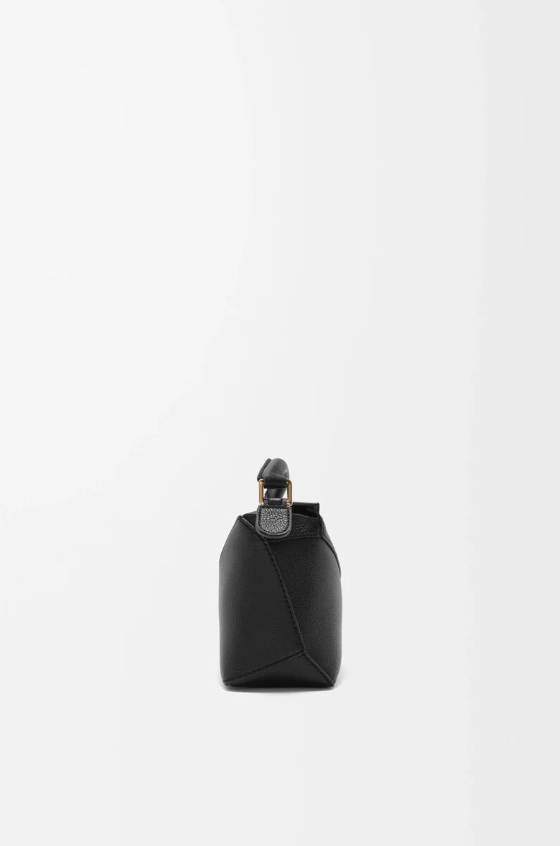 sac mini puzzle edge en cuir de veau grainé souple noir