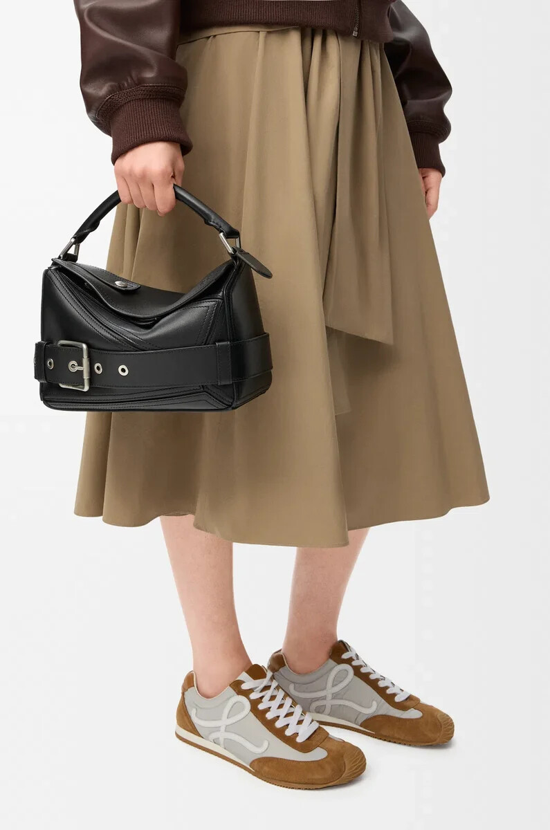 petit sac à dos puzzle biker en cuir de veau brillant noir