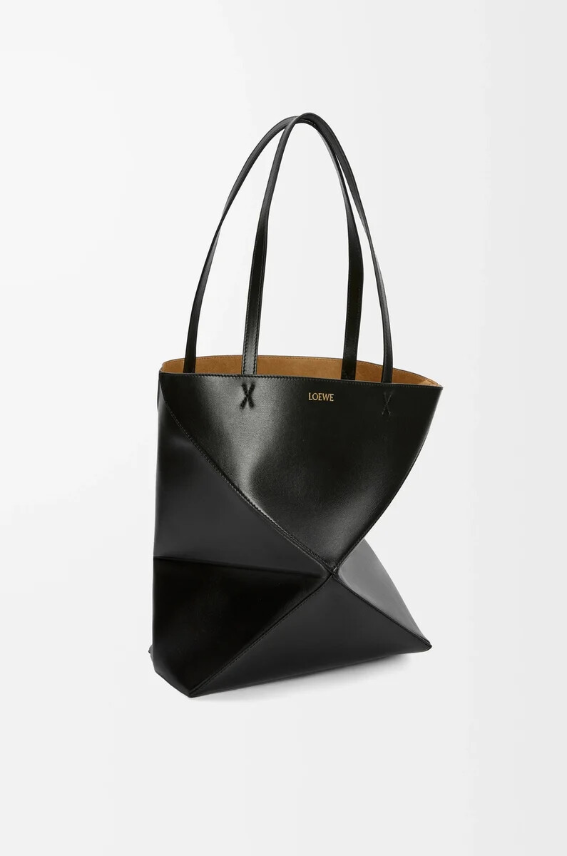sac cabas pliable moyen en cuir de veau brillant noir