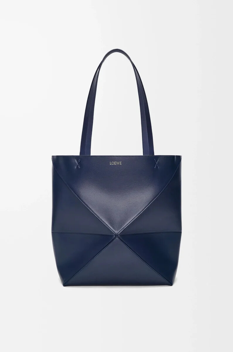 sac cabas pliable moyen en cuir de veau brillant bleu abysse