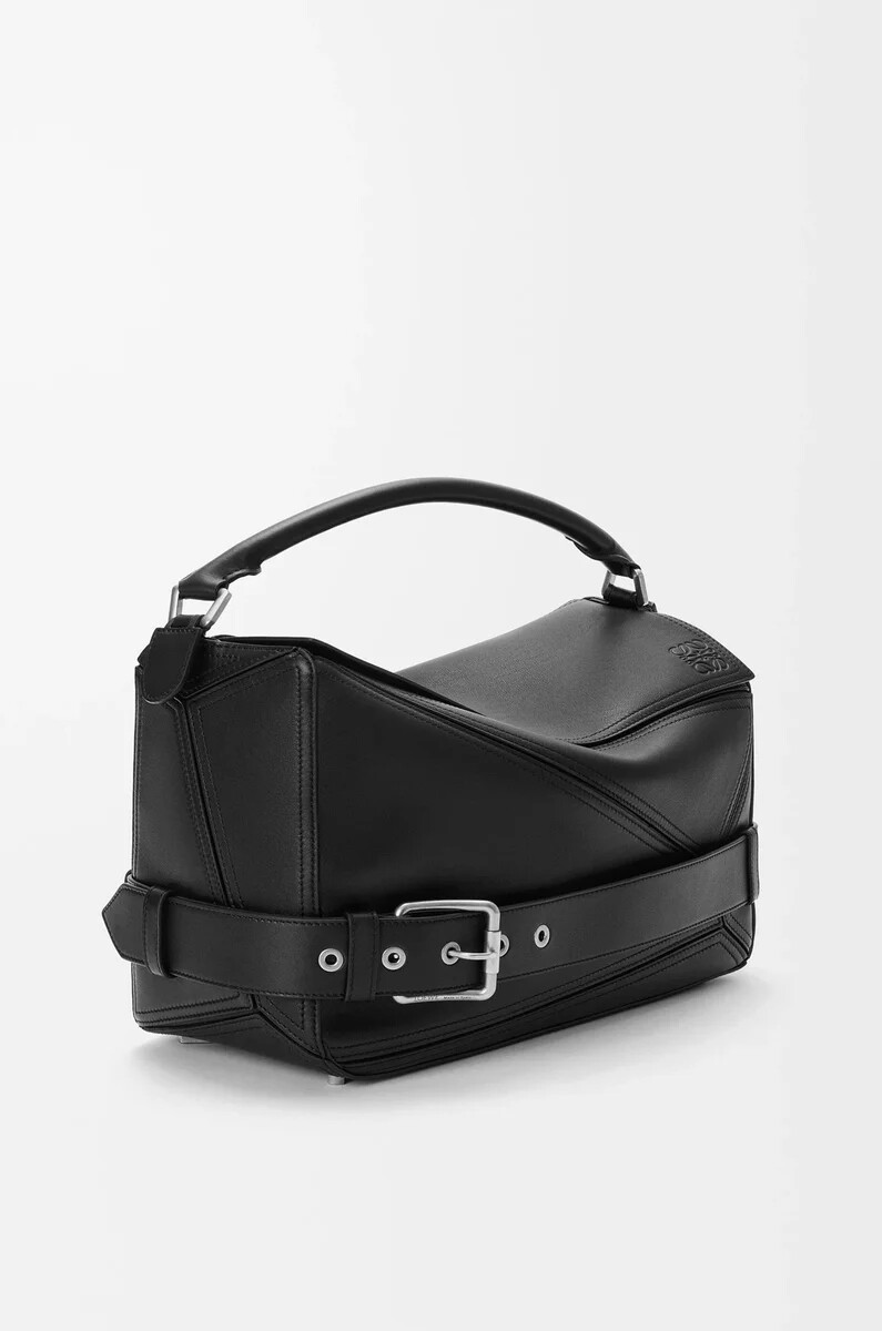 grand sac à dos puzzle biker en cuir de veau brillant noir