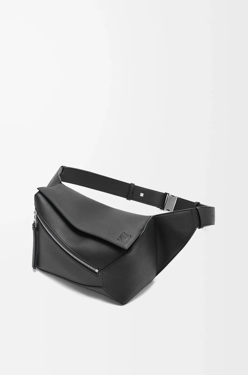 petit sac banane puzzle edge en cuir de veau noir classique