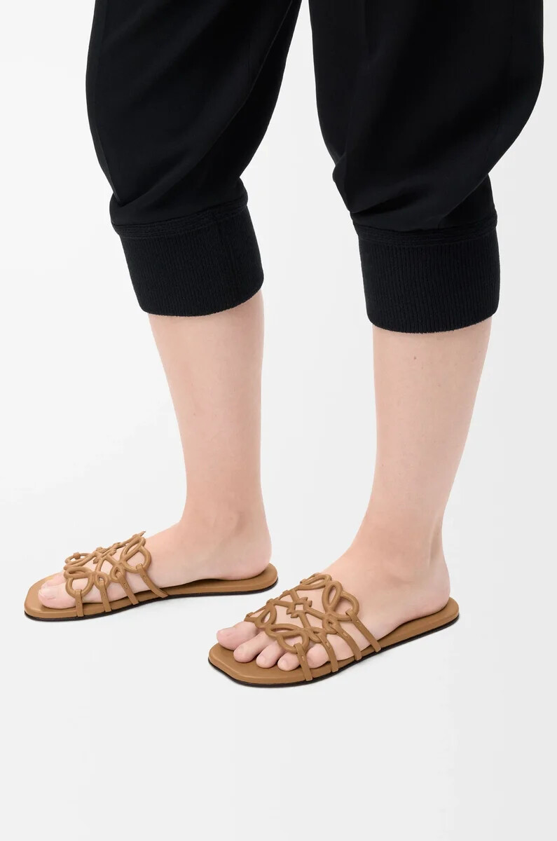 sandales petal anagram en veau souple camel