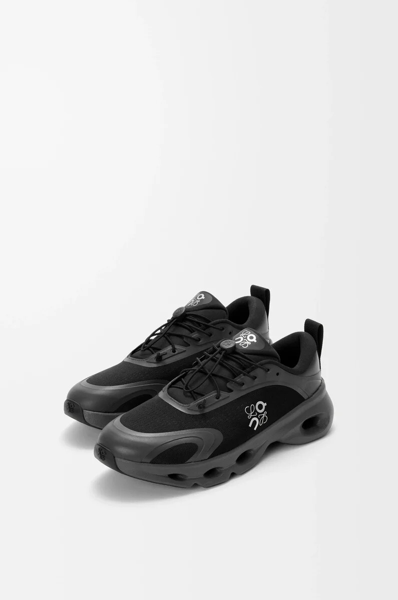 baskets cloudsolo noires