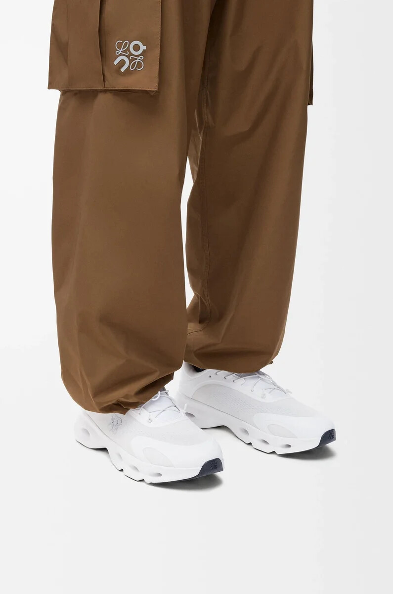baskets cloudsolo blanchesgris clair