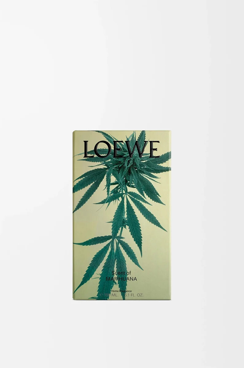 spray dambiance parfumé au cannabis vert foncé